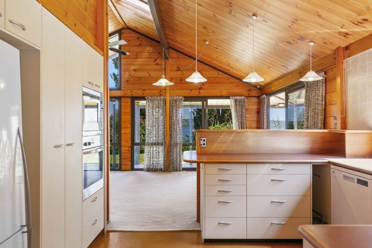 Photo of property in 63 Wharewaka Road, Wharewaka, Taupo, 3330