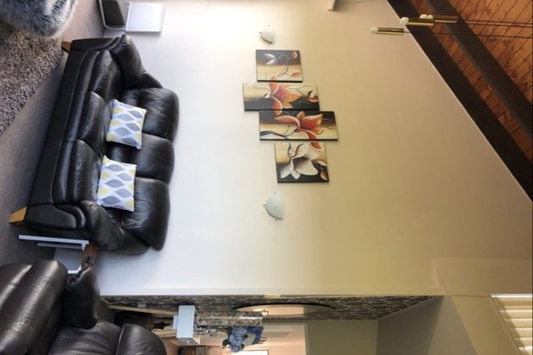 Photo of property in 14 Kaanapali Place, Wattle Downs, Auckland, 2103