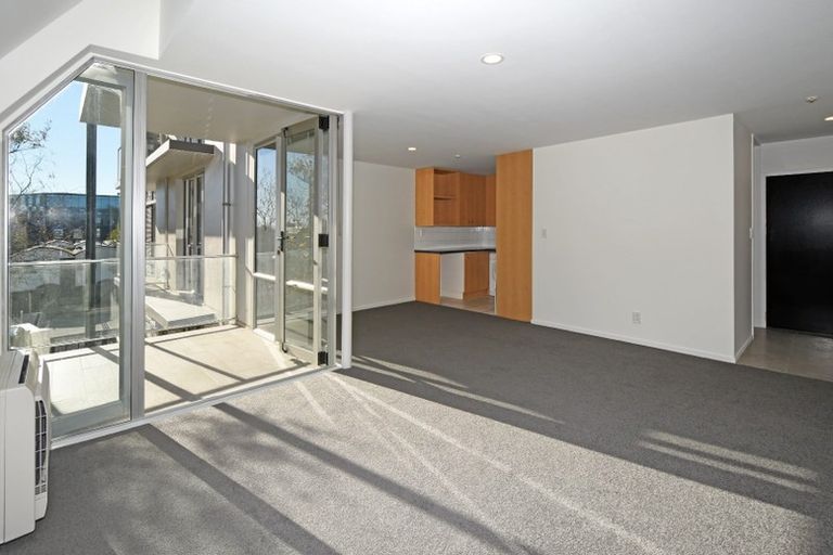 Photo of property in 3/15 Peterborough Street, Christchurch Central, Christchurch, 8013