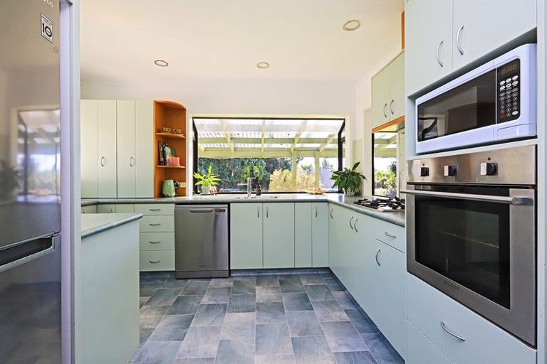 Photo of property in 122 State Highway 2, Waipatu, Hastings, 4172