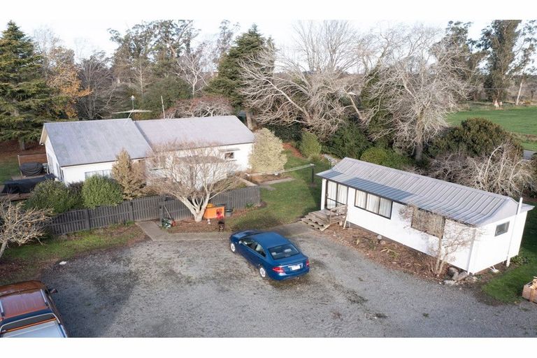 Photo of property in 2208 Old West Coast Road, Kirwee, Christchurch, 7671