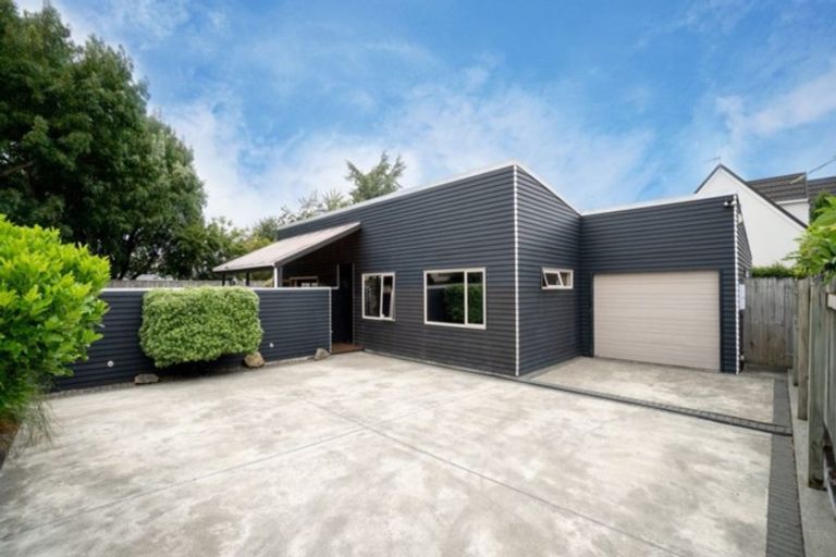 Photo of property in 30 Knowles Street, Terrace End, Palmerston North, 4410