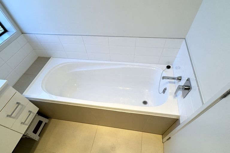 Photo of property in 61d Fields Parade, Oteha, Auckland, 0632