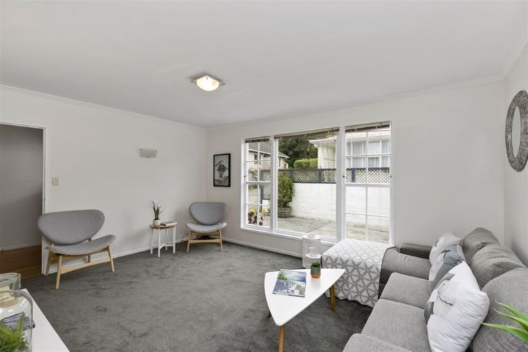 Photo of property in 63a Delhi Crescent, Khandallah, Wellington, 6035