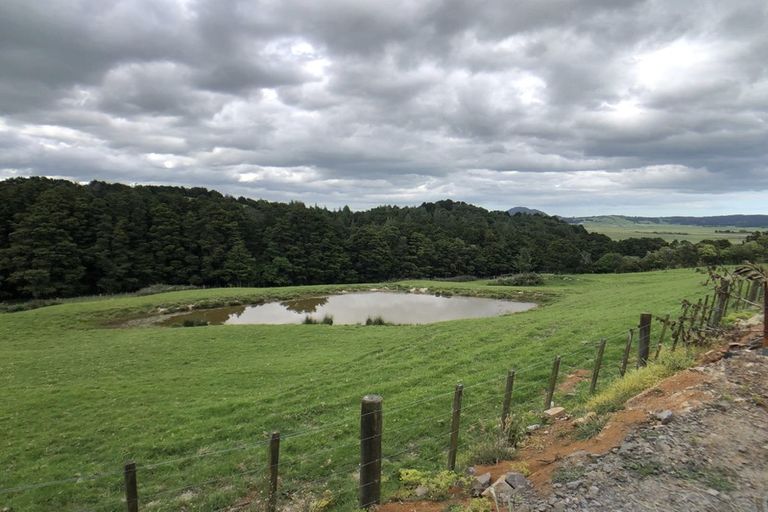 Photo of property in 14 Matarau Road, Matarau, Kamo, 0185