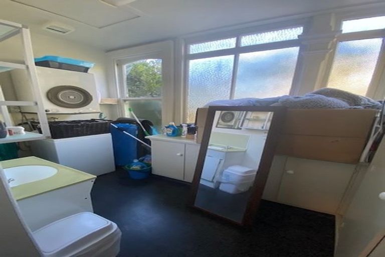 Photo of property in 19 Burnell Avenue, Thorndon, Wellington, 6011