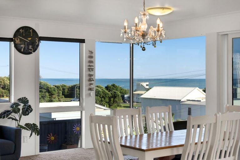 Photo of property in 1 Mclean Street, Strandon, New Plymouth, 4312