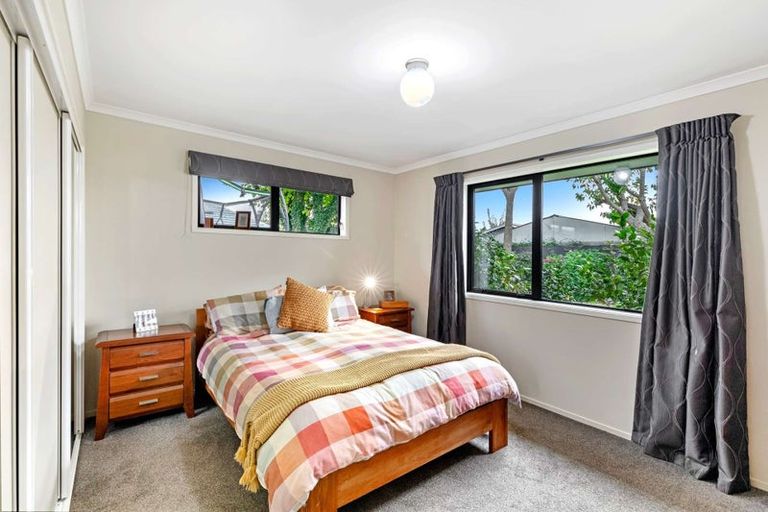 Photo of property in 92a Palmers Road, New Brighton, Christchurch, 8083