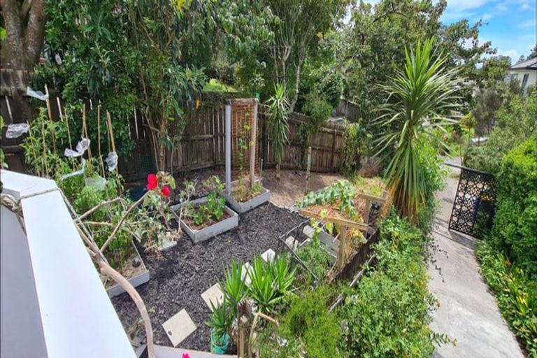 Photo of property in 6/19 Gardner Avenue, New Lynn, Auckland, 0600
