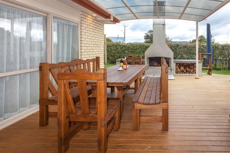 Photo of property in 2 Cobham Lane, Whitianga, 3510