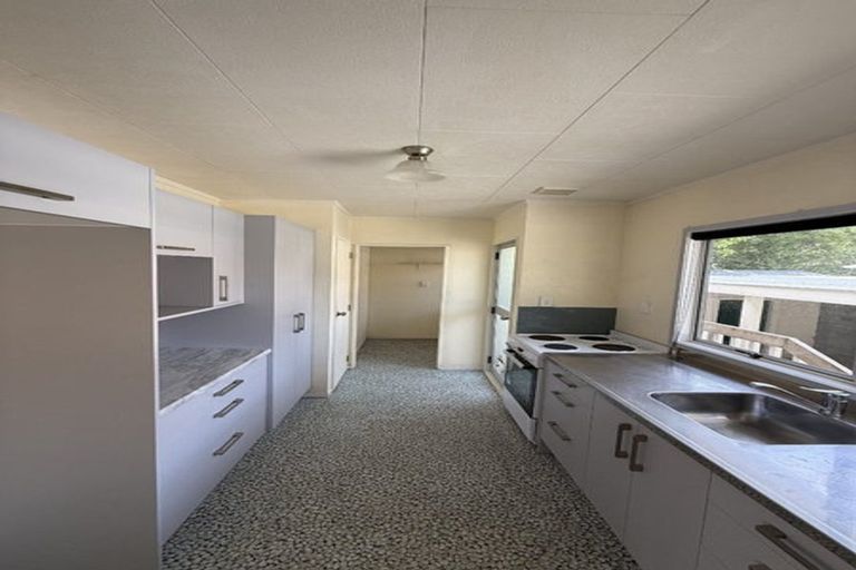 Photo of property in 42 Bellbird Avenue, Onerahi, Whangarei, 0110