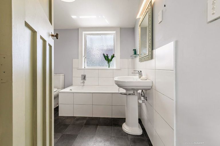 Photo of property in 9 Fitzroy Street, Wadestown, Wellington, 6012