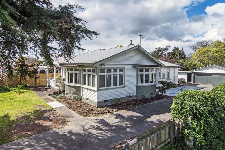 Photo of property in 24 Albert Street, Masterton, 5810