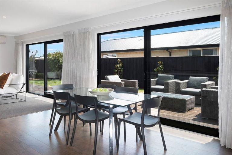 Photo of property in 219 Cavendish Road, Casebrook, Christchurch, 8051