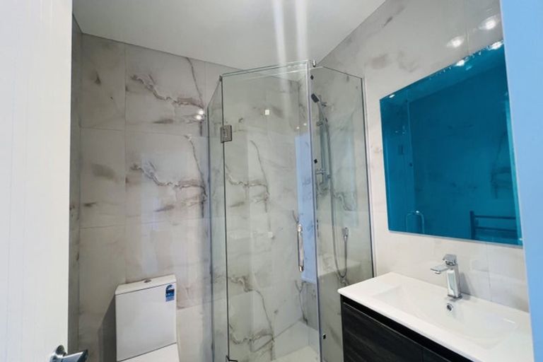 Photo of property in 122d Cargill Street, Papakura, 2110