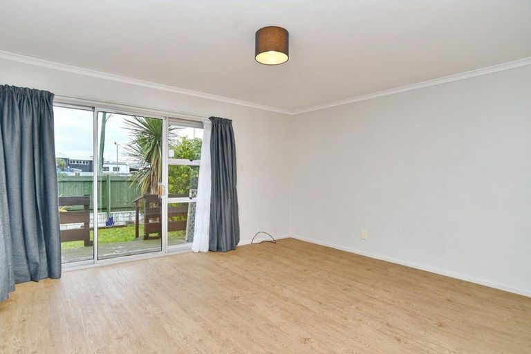 Photo of property in 1/70 Hawke Street, New Brighton, Christchurch, 8083