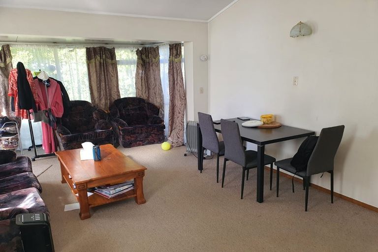 Photo of property in 2/462 Hillsborough Road, Mount Roskill, Auckland, 1041