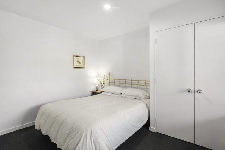 Photo of property in 18 Patanga Crescent, Thorndon, Wellington, 6011