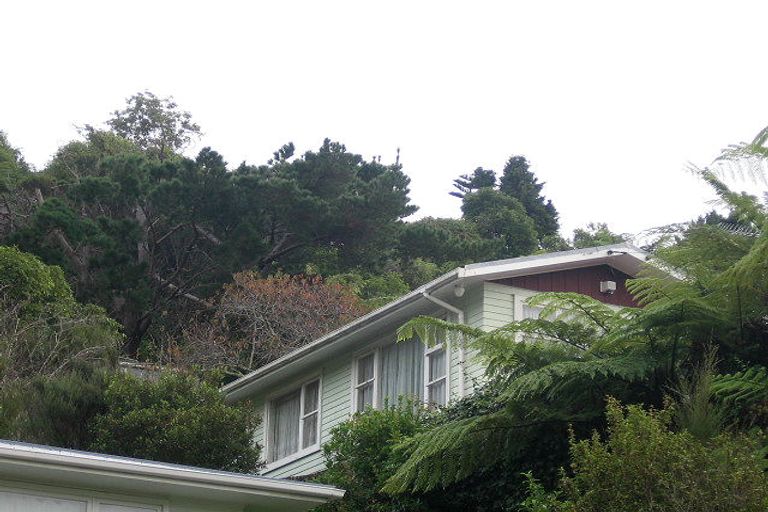 Photo of property in 43 Logie Street, Stokes Valley, Lower Hutt, 5019