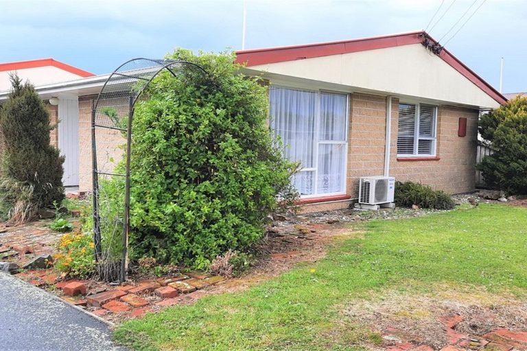 Photo of property in 1/24 Longfellow Street, Sydenham, Christchurch, 8023