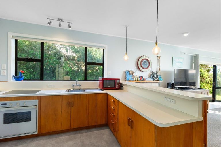 Photo of property in 105 Rua Avenue, Waitarere Beach, Levin, 5510