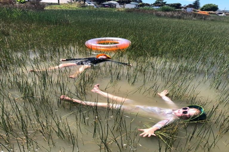 Photo of property in 253 Pouewe Street, Kawhia, 3889