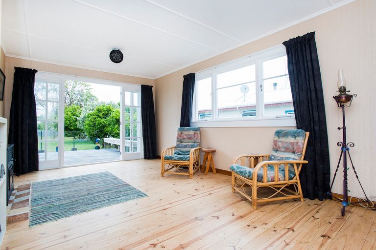 Photo of property in 16 Macdonald Street, Te Hapara, Gisborne, 4010