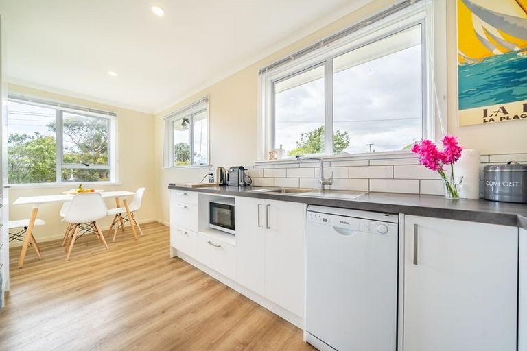 Photo of property in 18 Gear Terrace, Ranui, Porirua, 5024