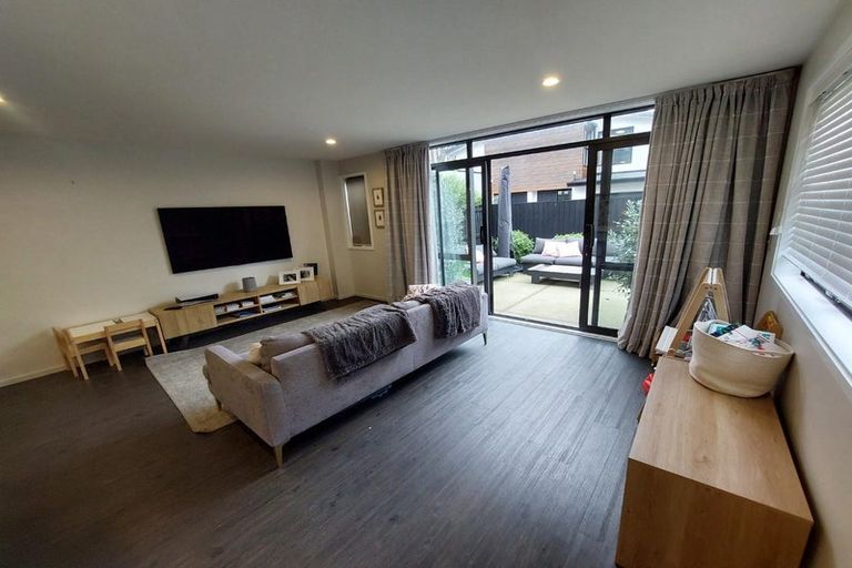 Photo of property in 26 Linden Grove Avenue, Hillmorton, Christchurch, 8024