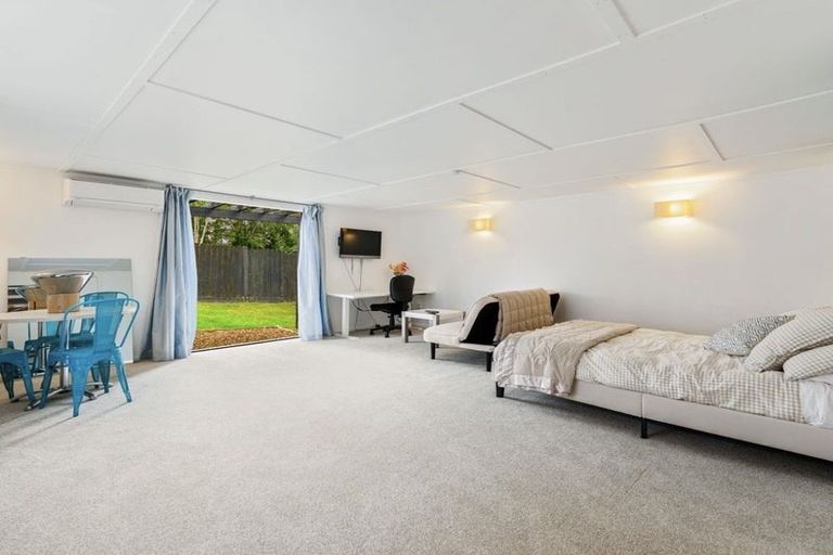 Photo of property in 279 Royal Road, Massey, Auckland, 0614