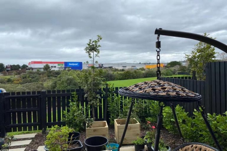 Photo of property in 31/47a Huntington Drive, Huntington Park, Auckland, 2013