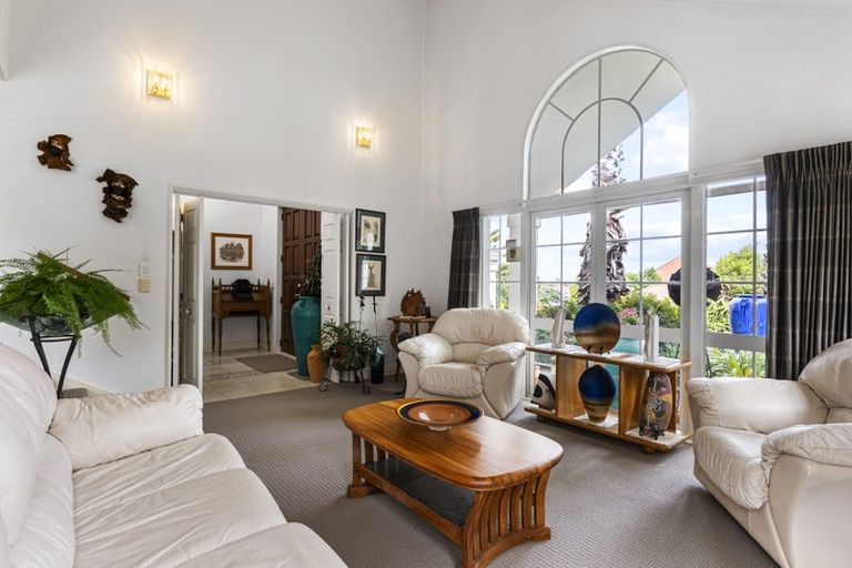 Photo of property in 29 Bronte Place, Somerville, Auckland, 2014