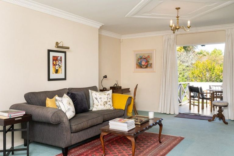 Photo of property in 10 Tauroa Road, Havelock North, 4130