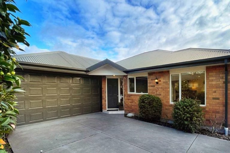 Photo of property in 39 Kinsella Crescent, Aidanfield, Christchurch, 8025