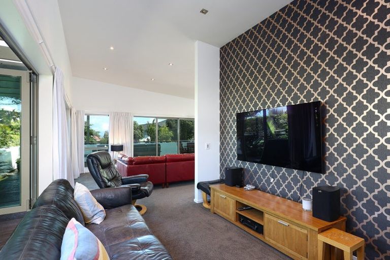 Photo of property in 355 Princes Drive, Britannia Heights, Nelson, 7010