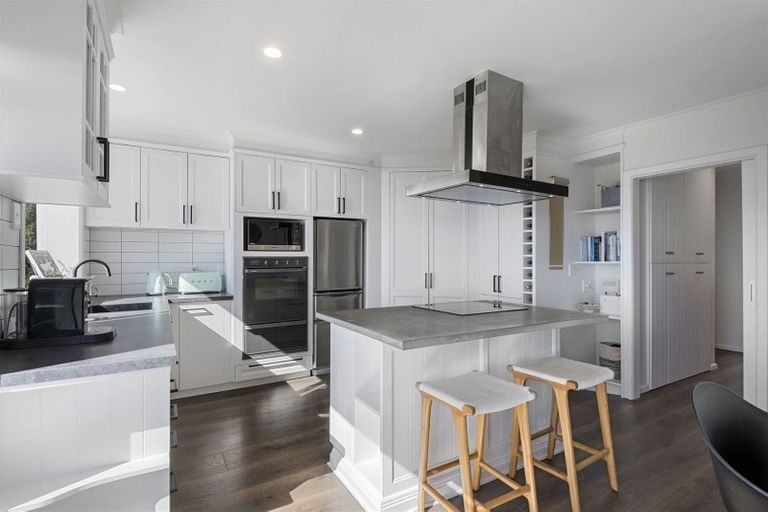 Photo of property in 143 Major Hornbrook Road, Mount Pleasant, Christchurch, 8081