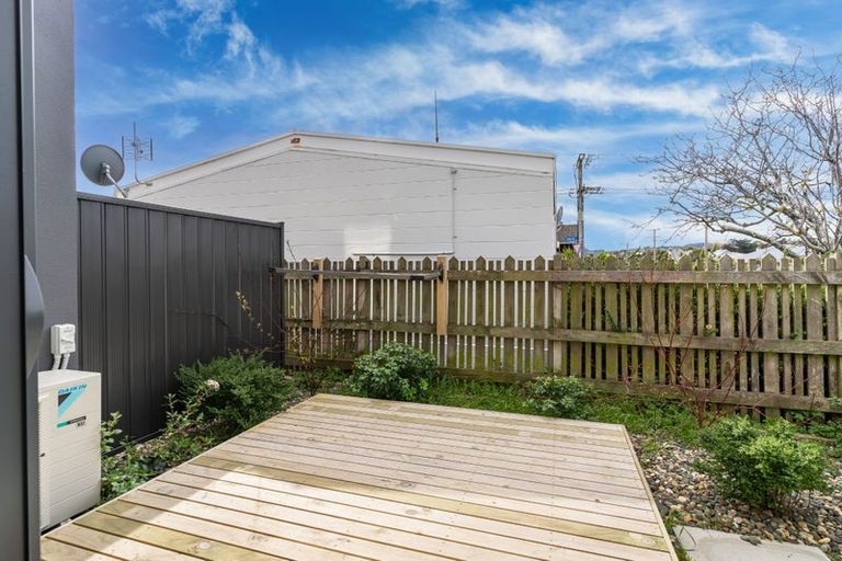 Photo of property in 1/1 Bay View Road, South Dunedin, Dunedin, 9012