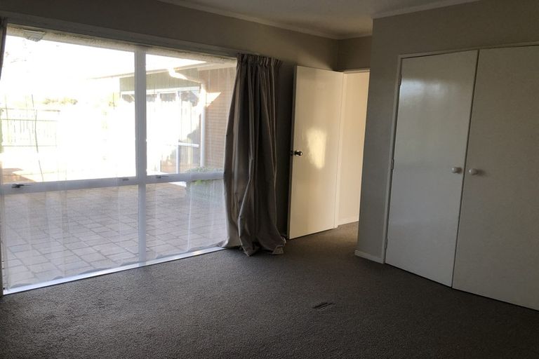 Photo of property in 61 Luton Avenue, Sunnyhills, Auckland, 2010