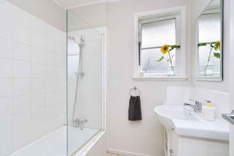 Photo of property in 23 Rowcliffe Crescent, Avonside, Christchurch, 8061