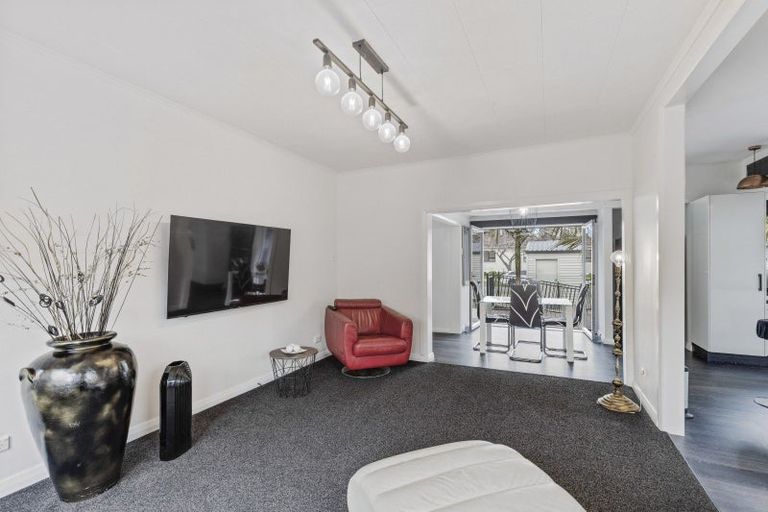 Photo of property in 17 Exeter Street, Brooklands, New Plymouth, 4310