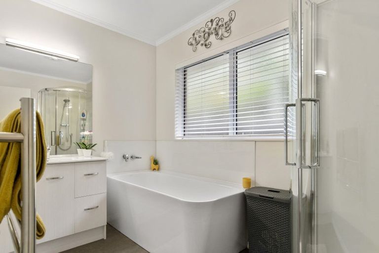 Photo of property in 6 Palm Court, Mount Maunganui, 3116