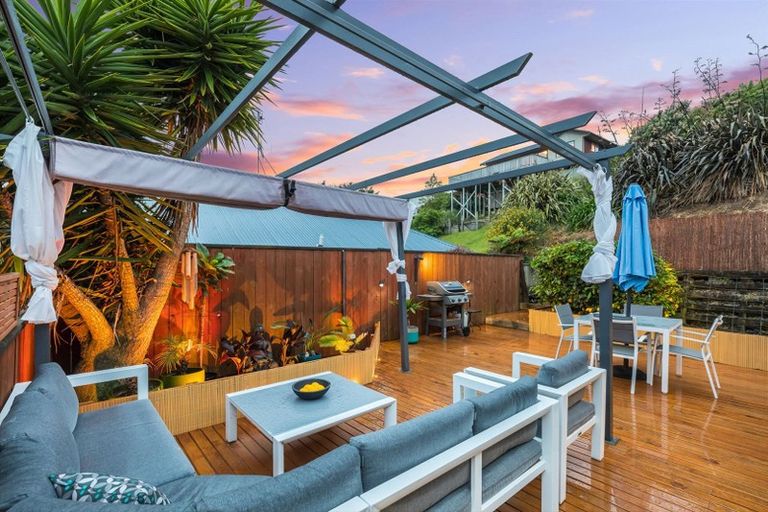 Photo of property in 57b Albatross Close, Whitby, Porirua, 5024