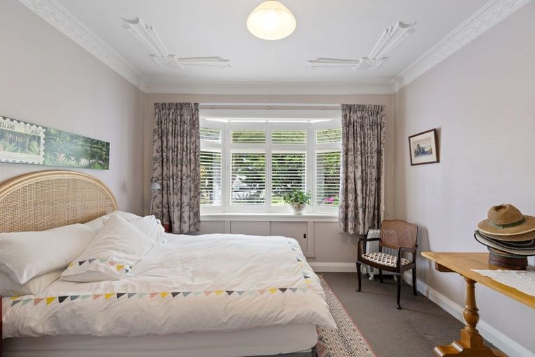 Photo of property in 11 Manapouri Crescent, Hokowhitu, Palmerston North, 4410