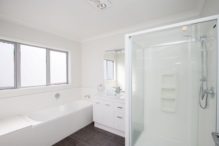 Photo of property in 28 Benner Drive, Ngatea, 3503