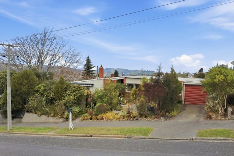 Photo of property in 37 Derwent Street, Helensburgh, Dunedin, 9010