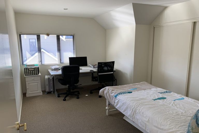Photo of property in 2/21 Stoneyhurst Street, St Albans, Christchurch, 8014