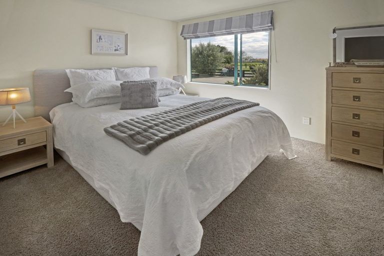 Photo of property in 38 The Loop, Meeanee, Napier, 4110