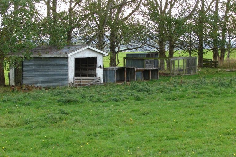 Photo of property in 117 Centre Bush Otapiri Road, Kauana, Winton, 9782