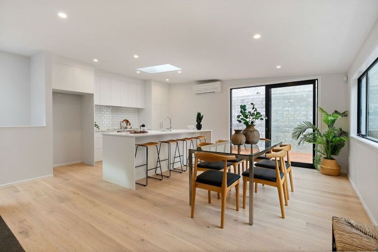 Photo of property in 409b Ohiro Road, Brooklyn, Wellington, 6021