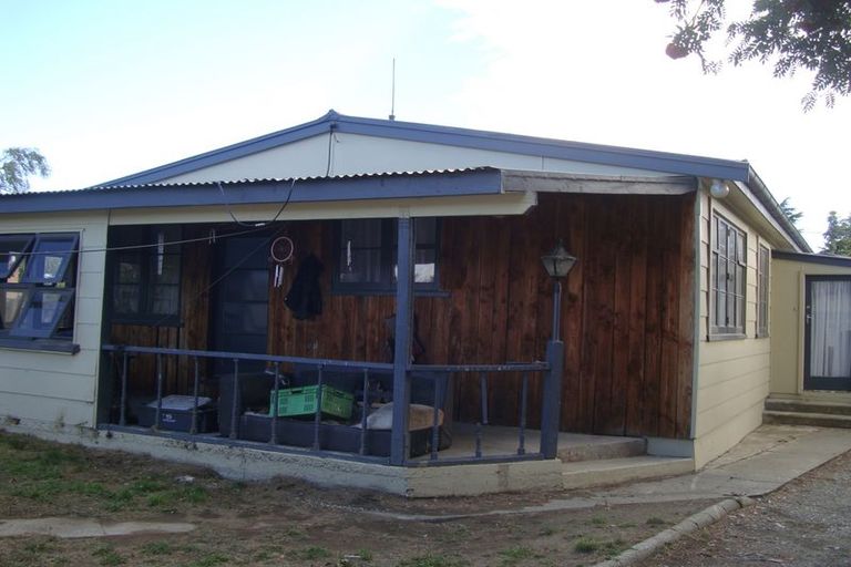 Photo of property in 16 Jollie Road, Twizel, 7901